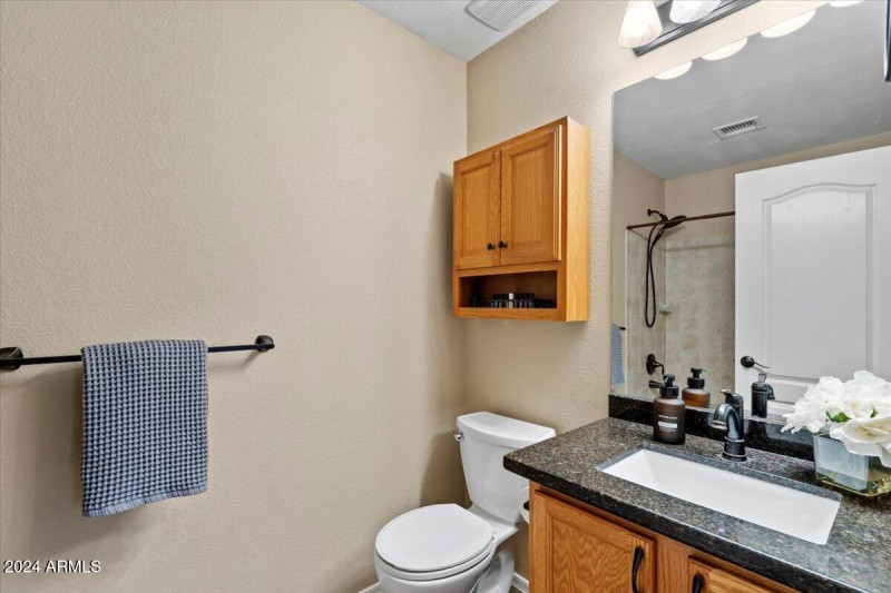 19-Bathroom