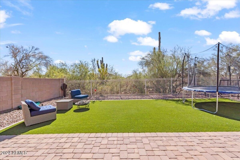 25-Backyard