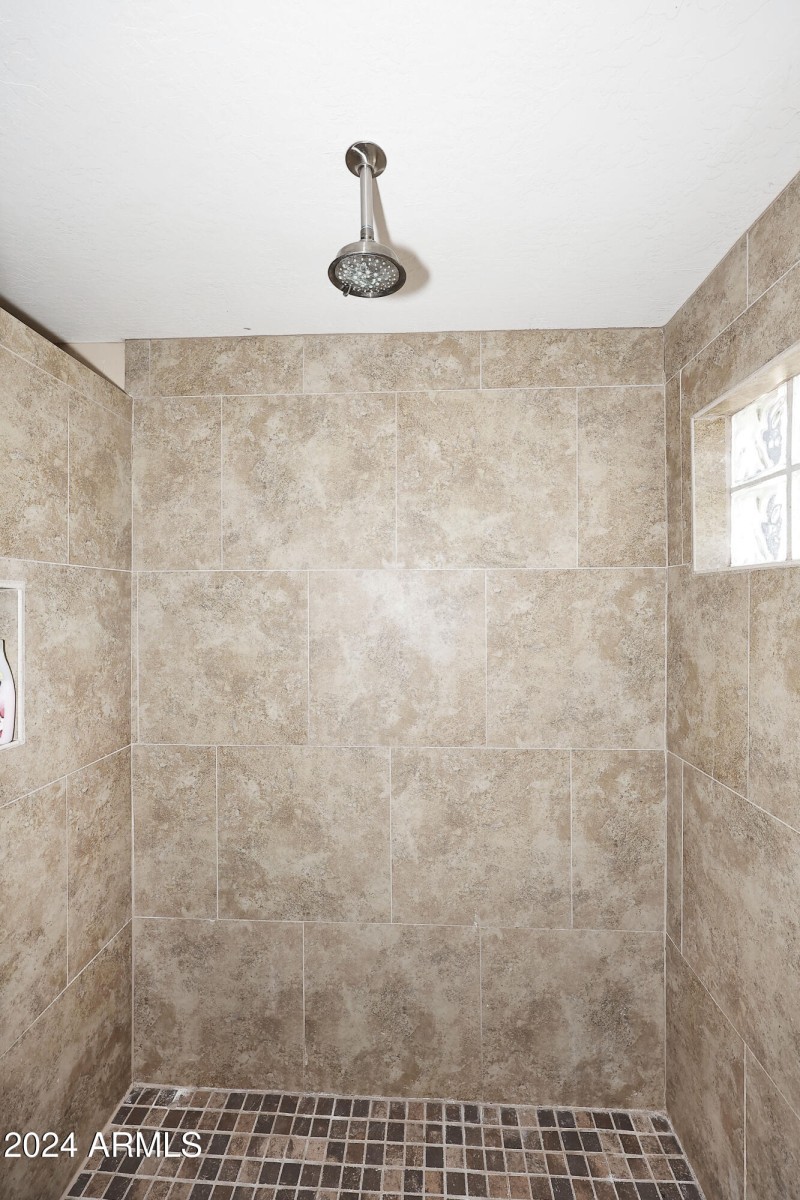 Adjoining Bath-Shower