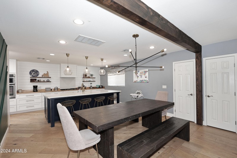 Dining Area2