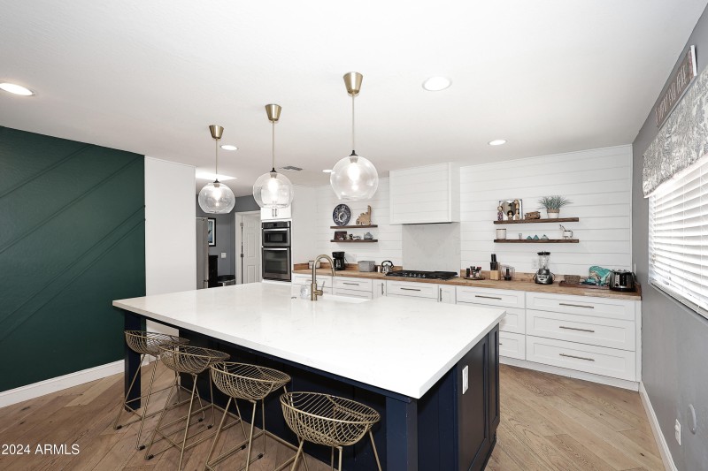 Kitchen-Island