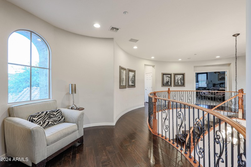upstairs hallway nook