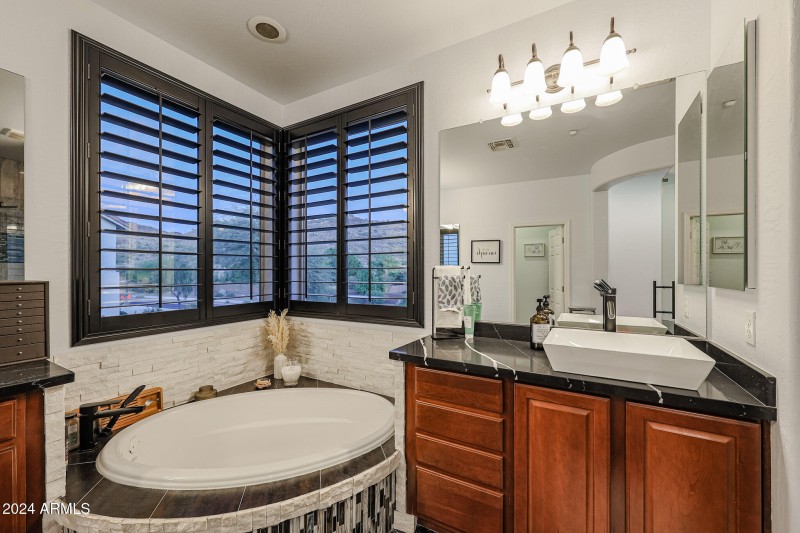 upstairs master bath