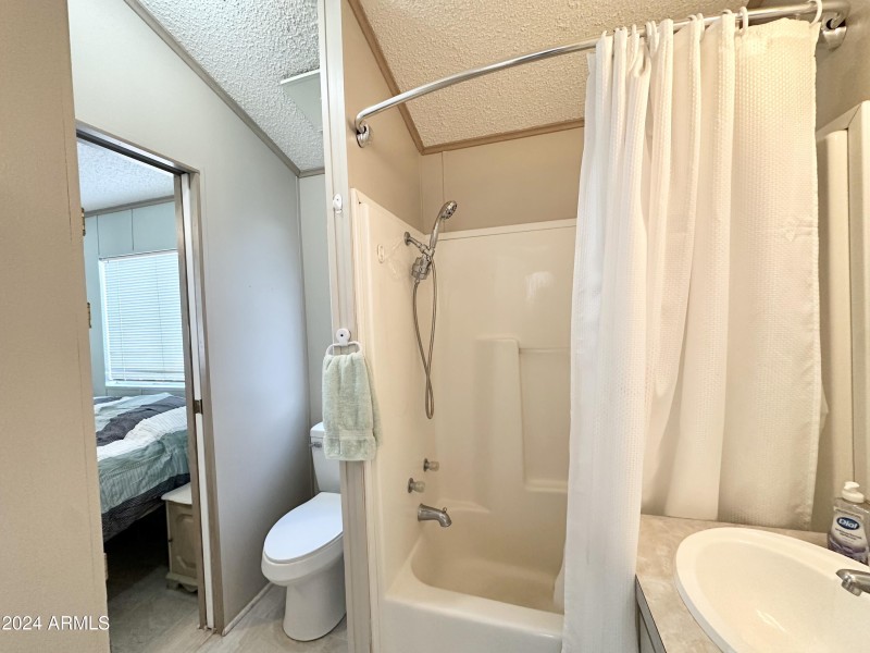 TUB/SHOWER COMBO