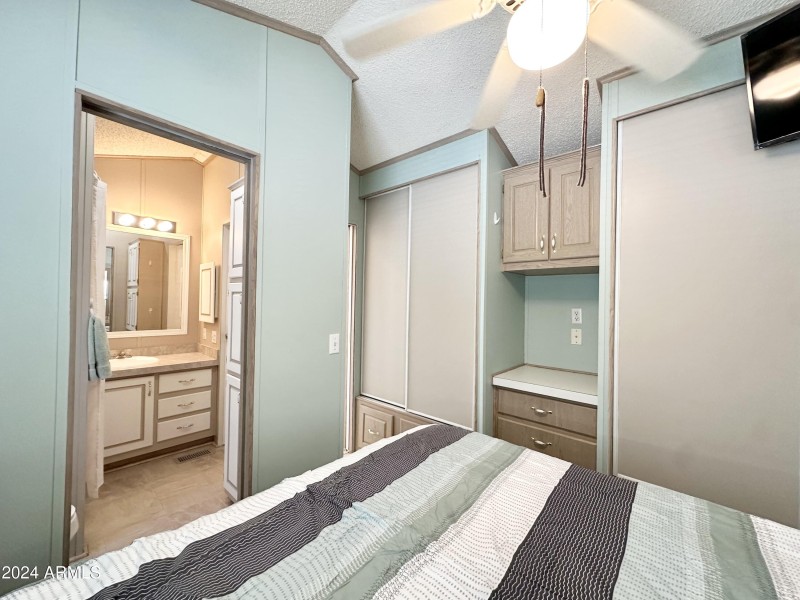 BATHROOM ACCESS FROM BEDROOM