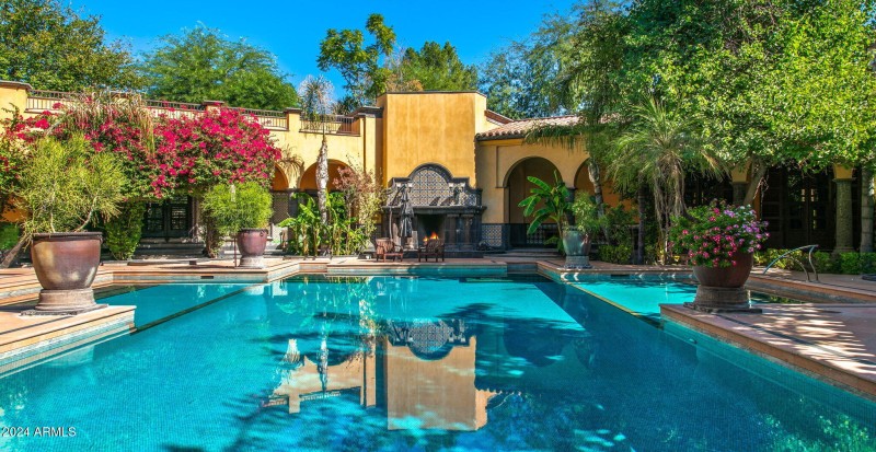 Resort Style Pool