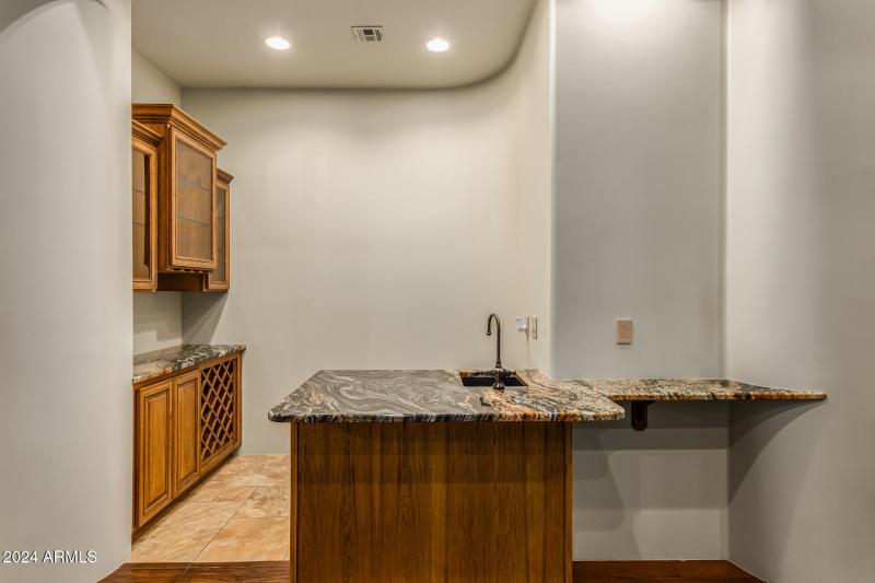 0028-27 - 12th 33207