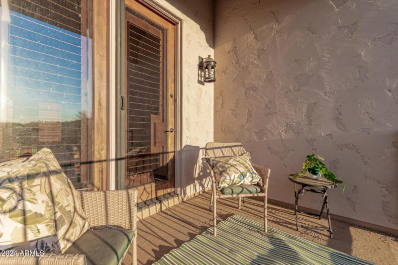 0057-60 - 12th 33207