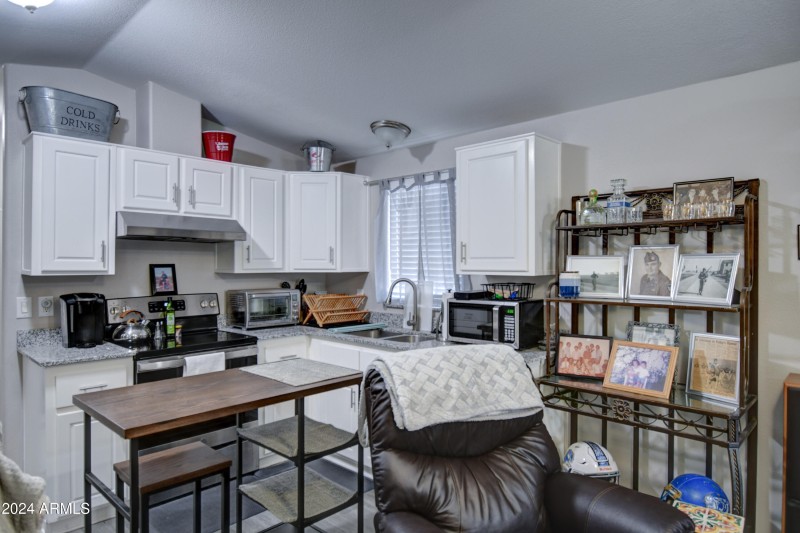 Kitchen 2