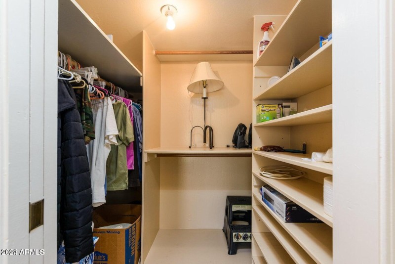 MASTER CLOSET