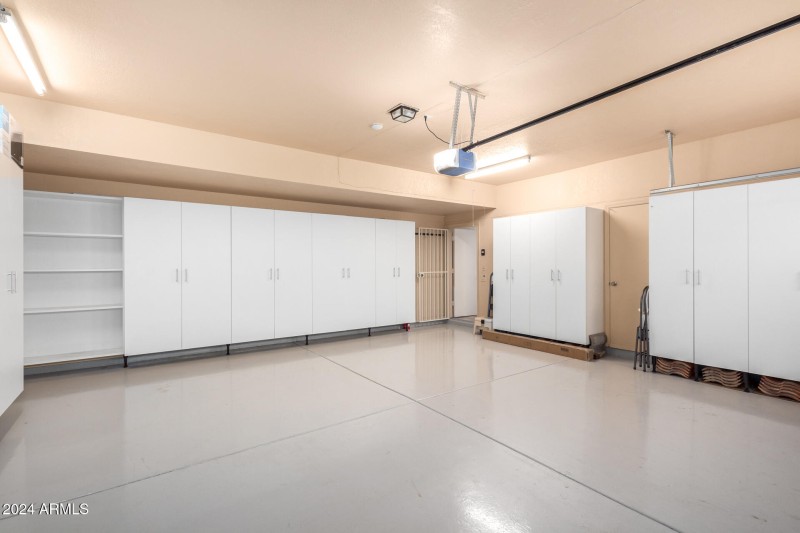 Oversized 2 Car Garage