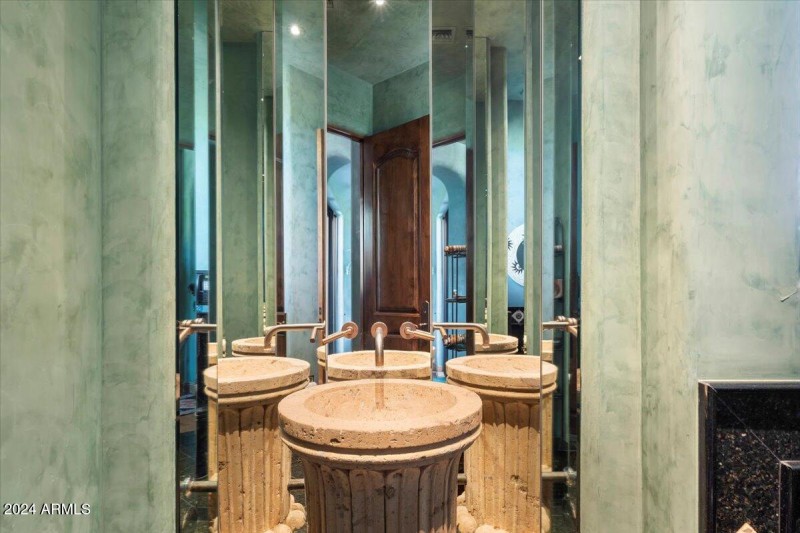 050-Powder Room