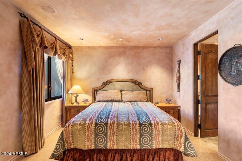 079-Guest House