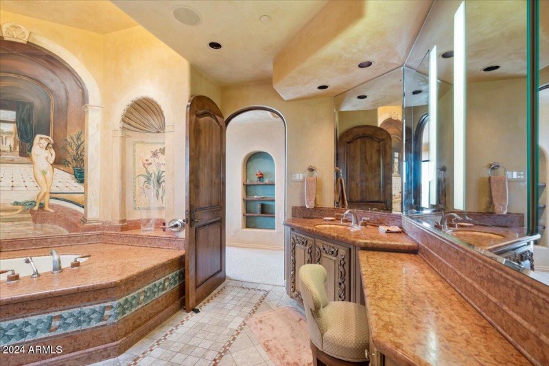 060-Primary Bathroom