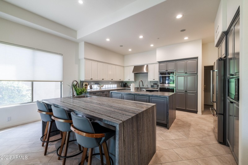 7020 E Mighty Saguaro Way-5