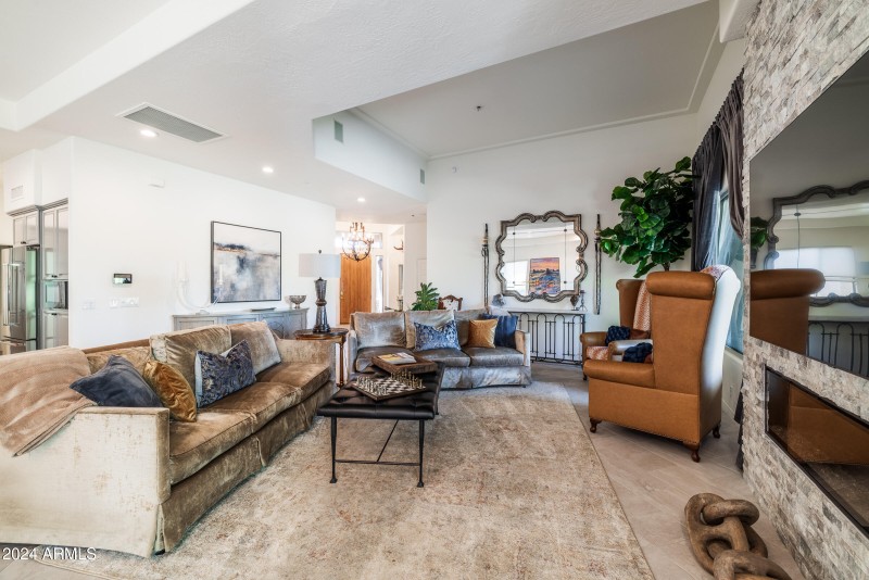 7020 E Mighty Saguaro Way-12