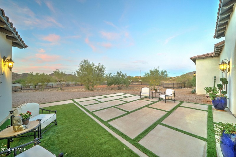 3923 W Fox Rd-7