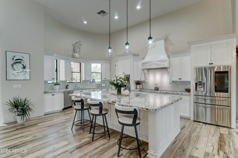 3923 W Fox Rd-13