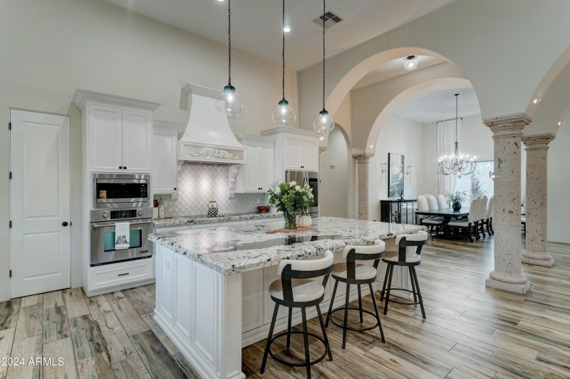 3923 W Fox Rd-14