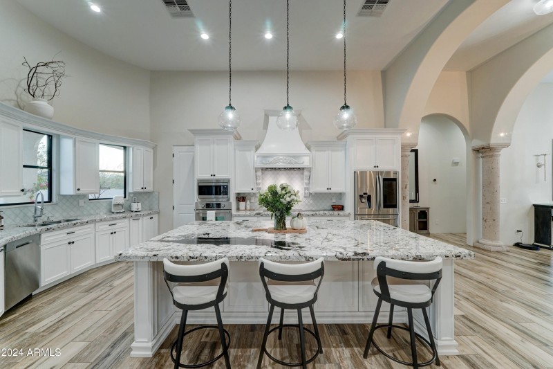 3923 W Fox Rd-17