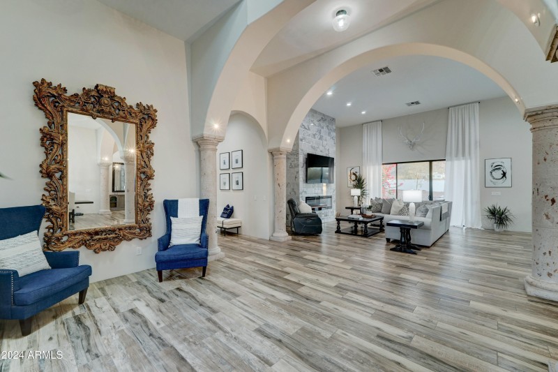 3923 W Fox Rd-22