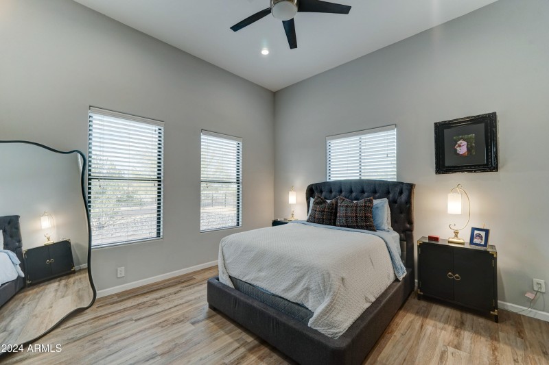 3923 W Fox Rd-28
