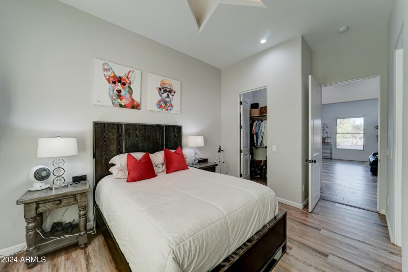 3923 W Fox Rd-37