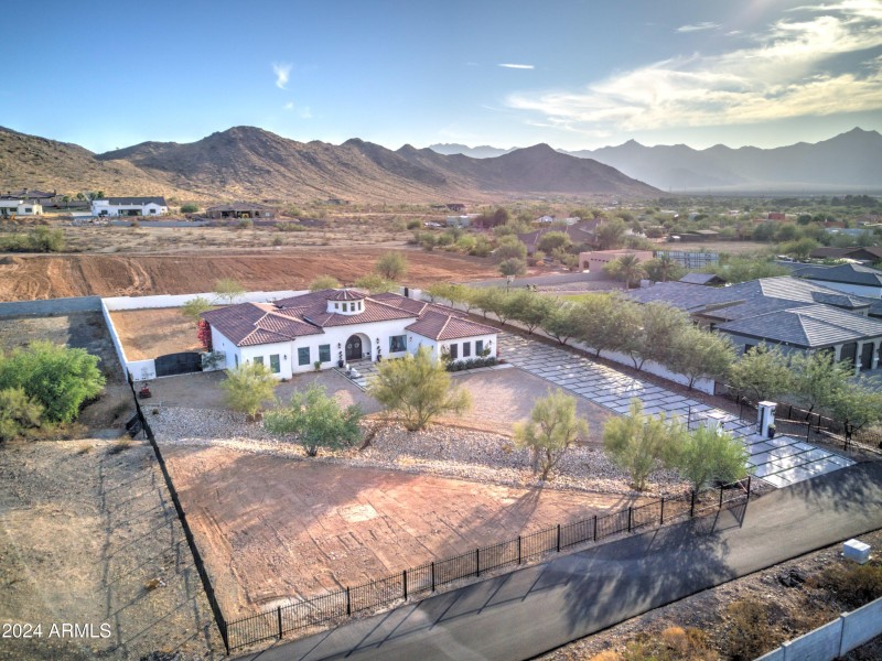 3923 W Fox Rd-56