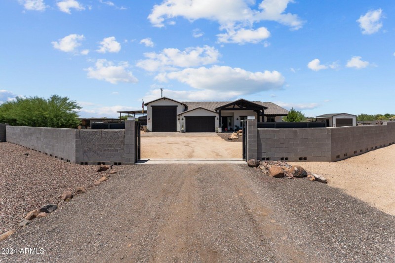 Gated, fully walled