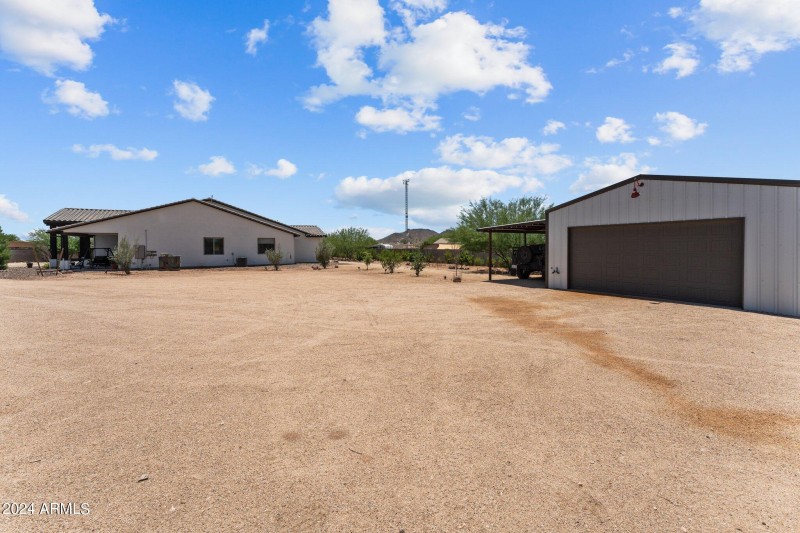 22x22 Shop w/carport