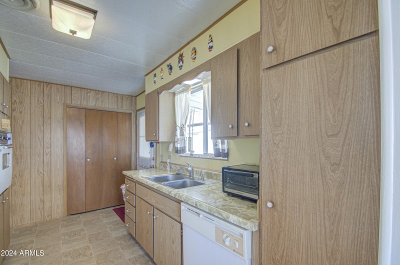 Kitchen 3