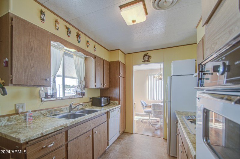 Kitchen 5