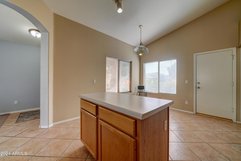 3128 E Millbrae-16