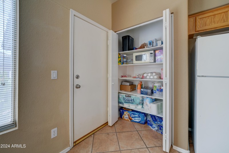 3128 E Millbrae-17