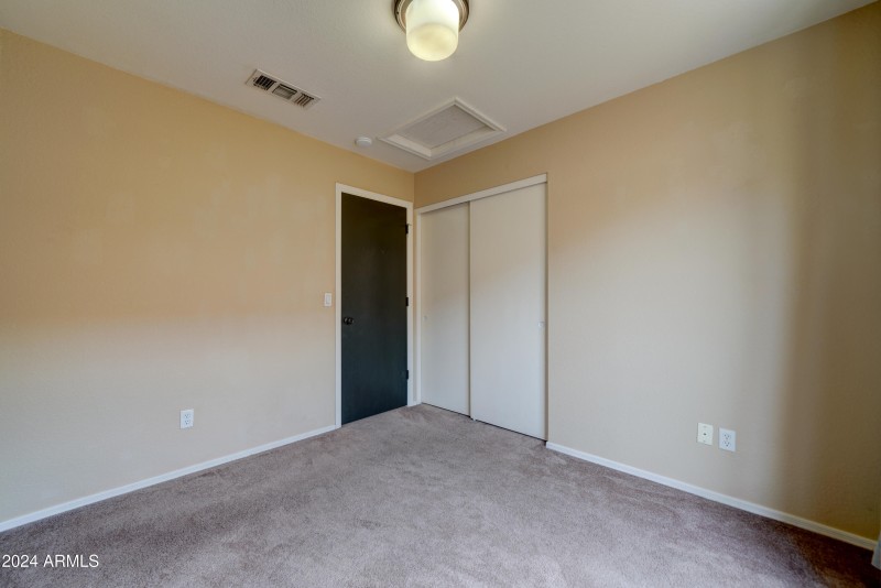 3128 E Millbrae-27