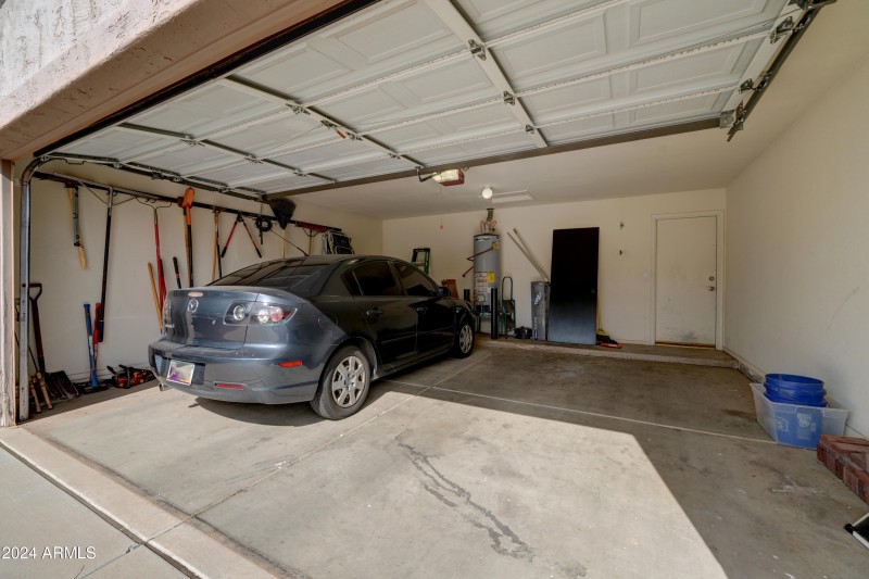 3128 E Millbrae-32