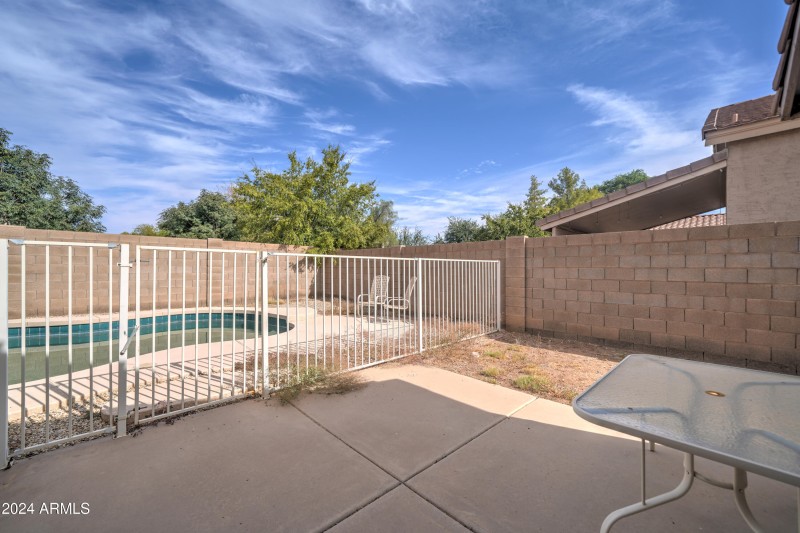 3128 E Millbrae-33