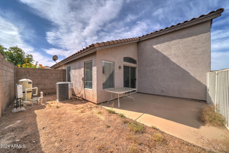 3128 E Millbrae-35