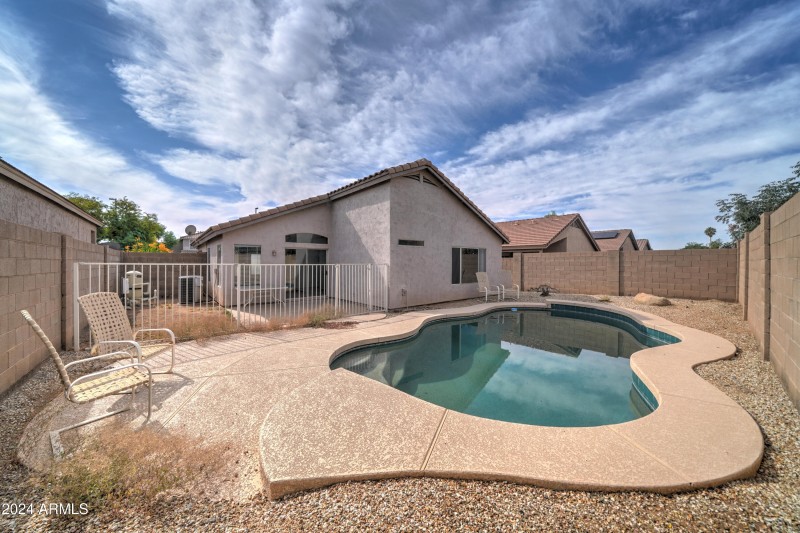 3128 E Millbrae-39