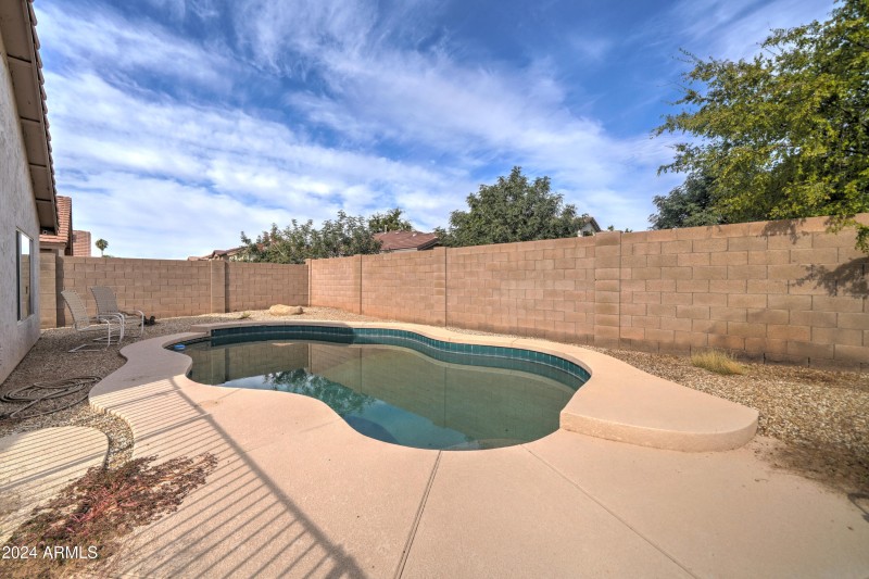3128 E Millbrae-40