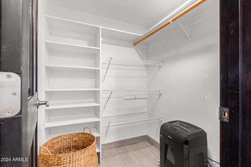 Walk-in Closet