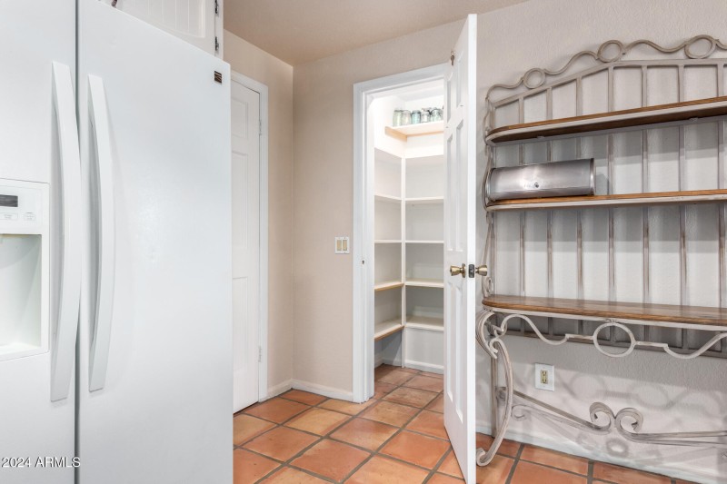 Kitchen/Pantry
