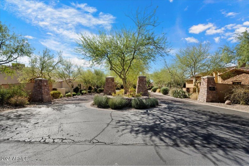 Lost Gold Estates Entrance