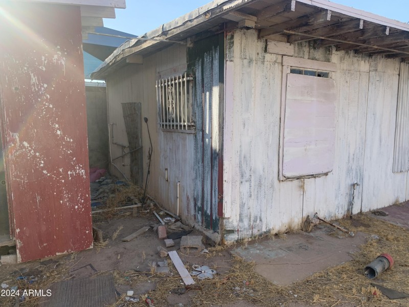 Shed