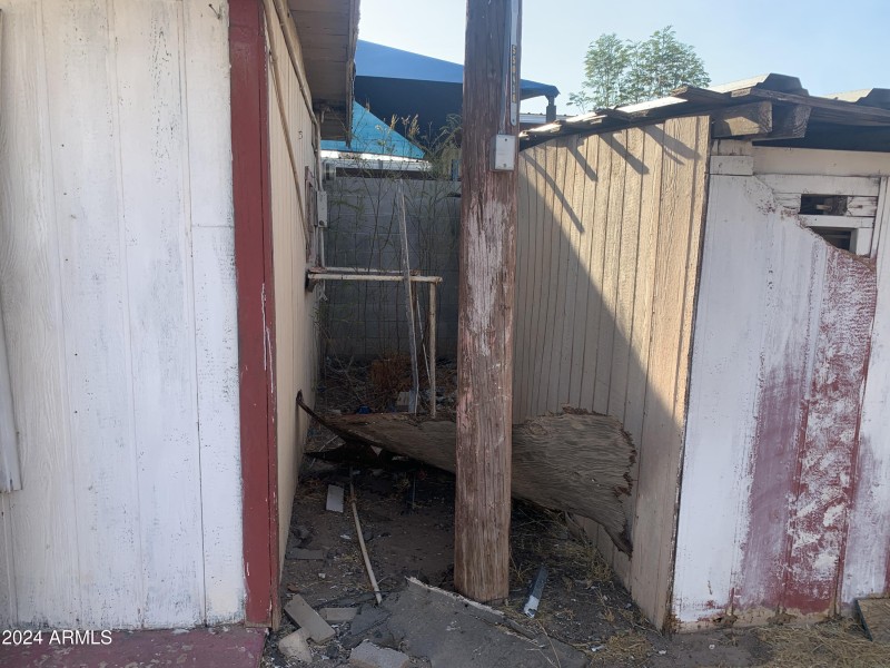 Shed