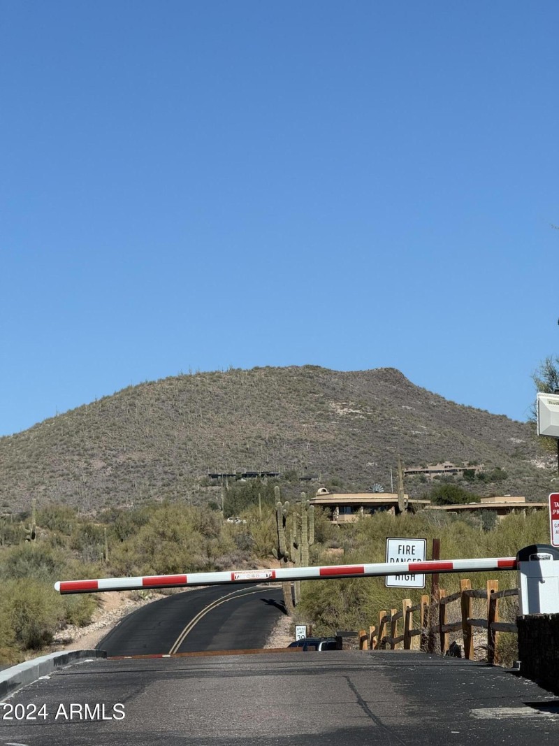 NEW GATE