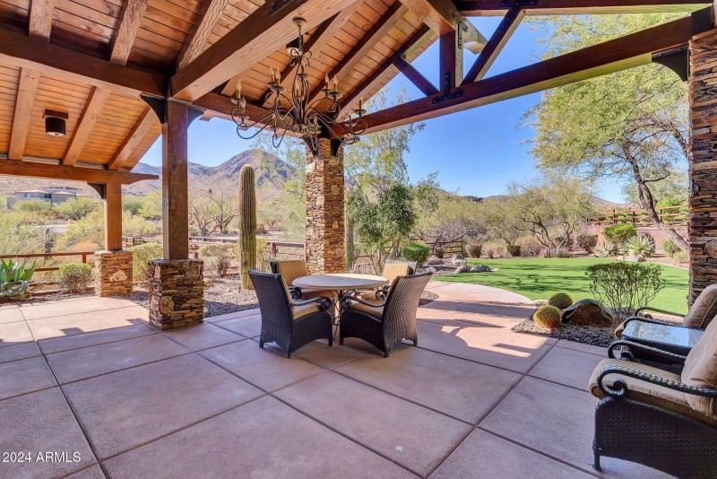 007_Ranch House Patio