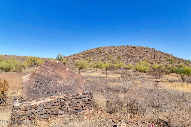 015_Hiking Trails