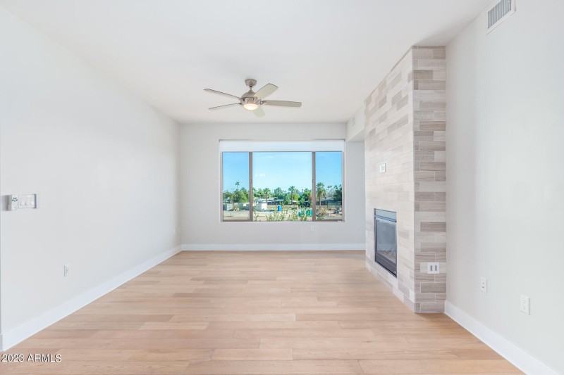 02 - WOODMERE FAIRWAY 4803