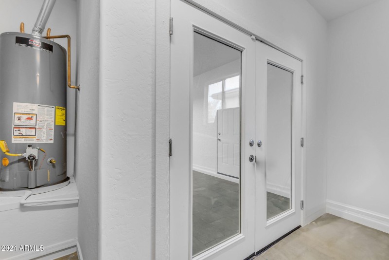 Tandum Garage space enclosed
